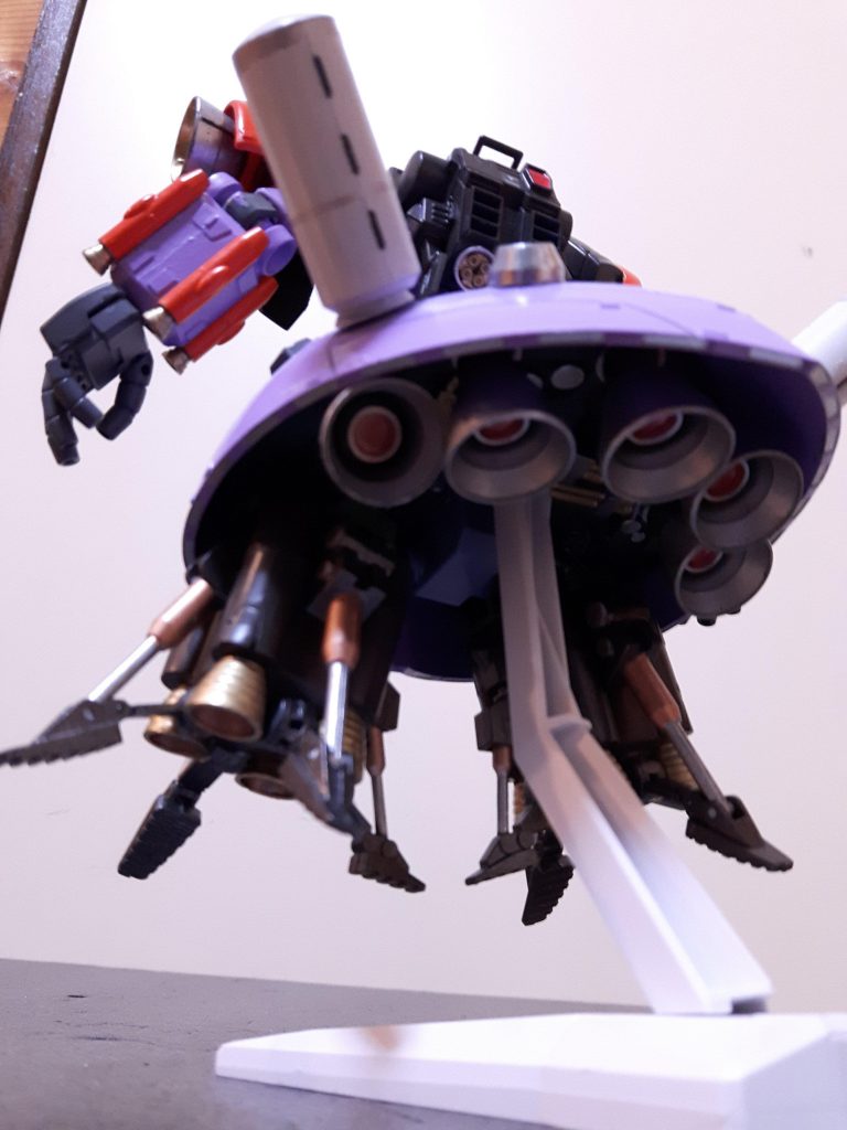 「脚なんかいらんですよ」「お偉いさんにはわからないですよ」
でしたっけ？なんか違う…