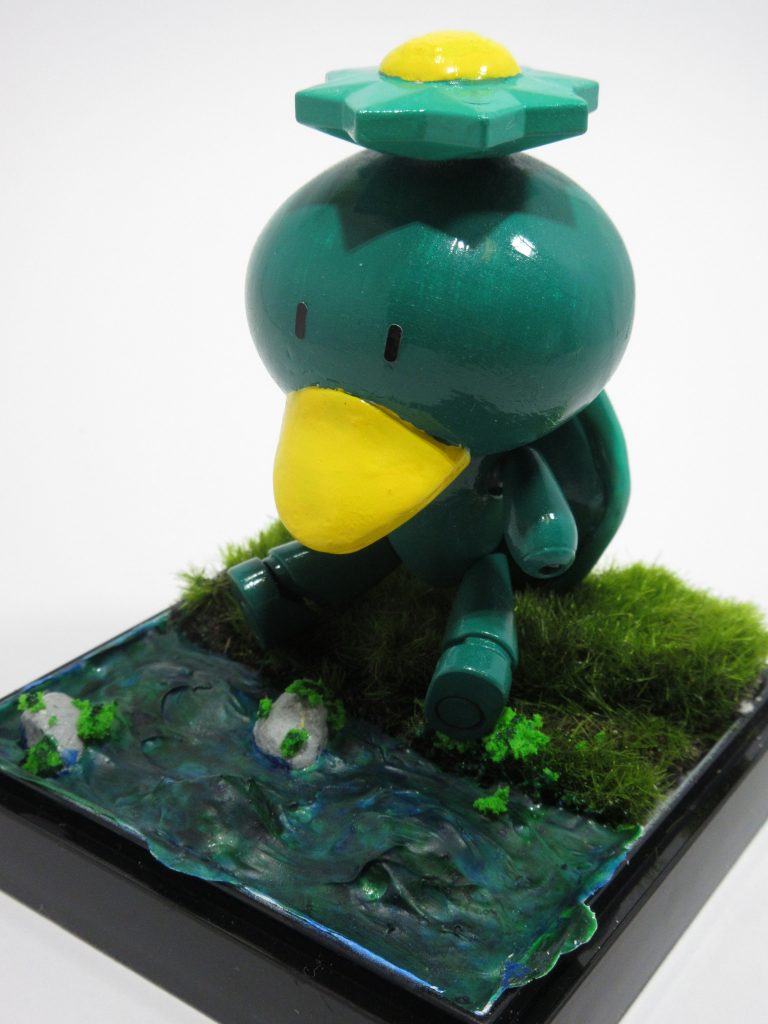 ベースはプチッガイを使用してます。目のモールドを埋め、塗装はせずシールを使用する事で少しですが表情をつけられる様にしてます。