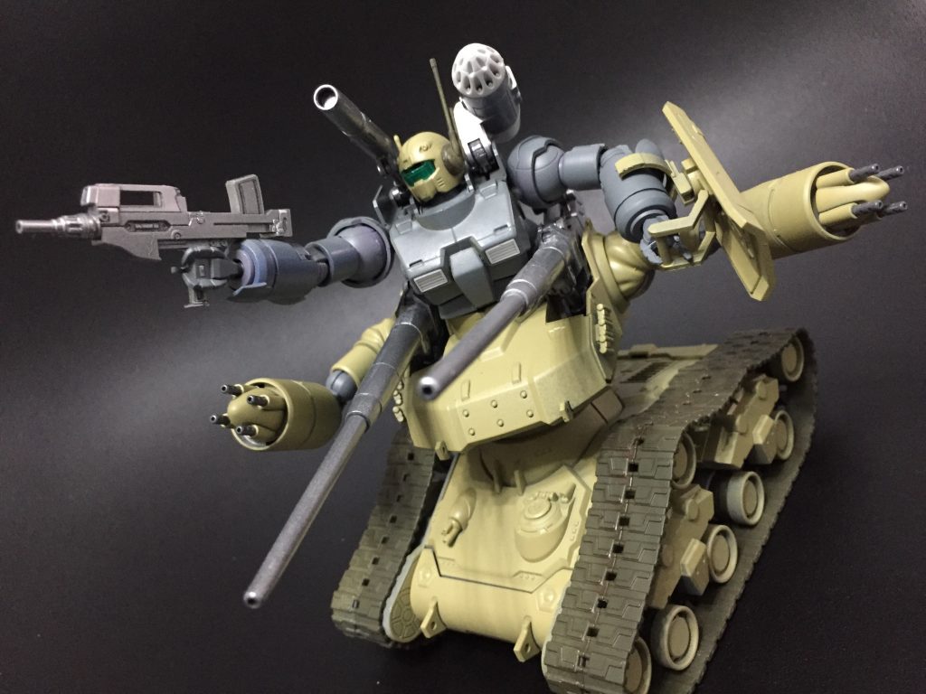 当初、ジオラマは考えていませんでしたがウェザリングを進めるうちに泥まみれにしたいと欲望が湧いてきました。