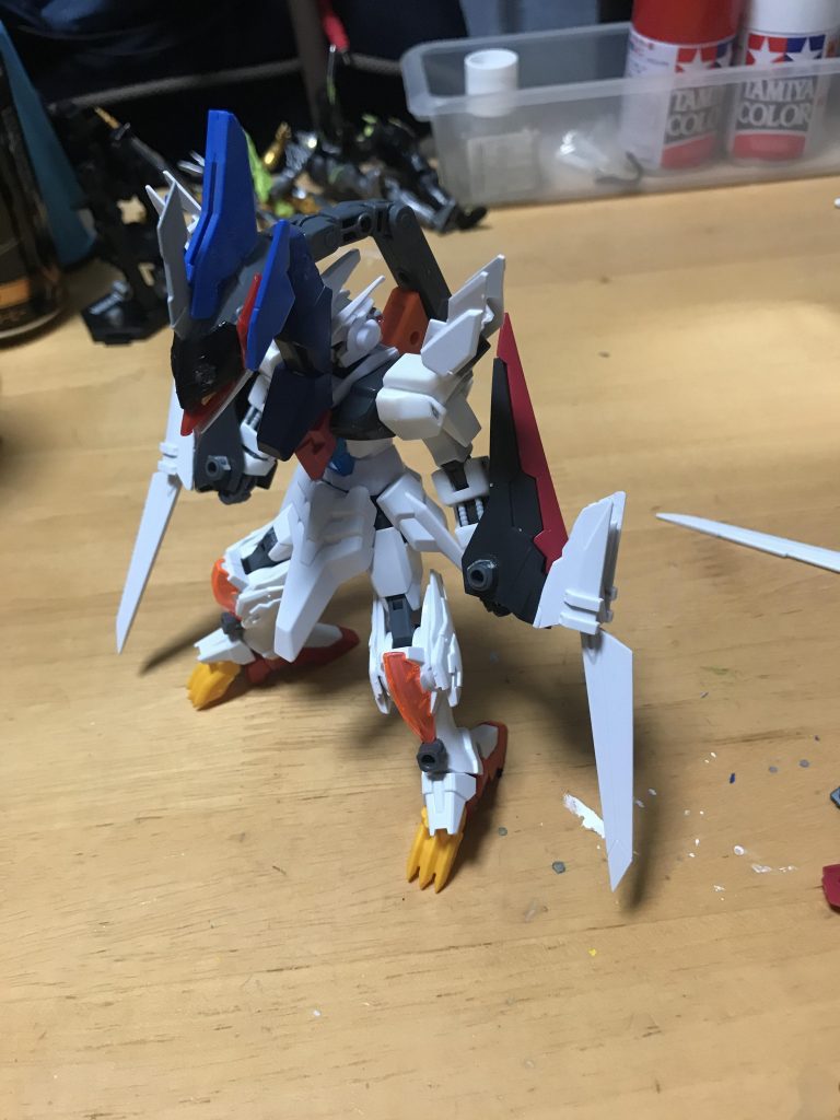 ここが1番悩んだところで、どうやったらドラゴンに見えるようになるかなと試行錯誤してました。