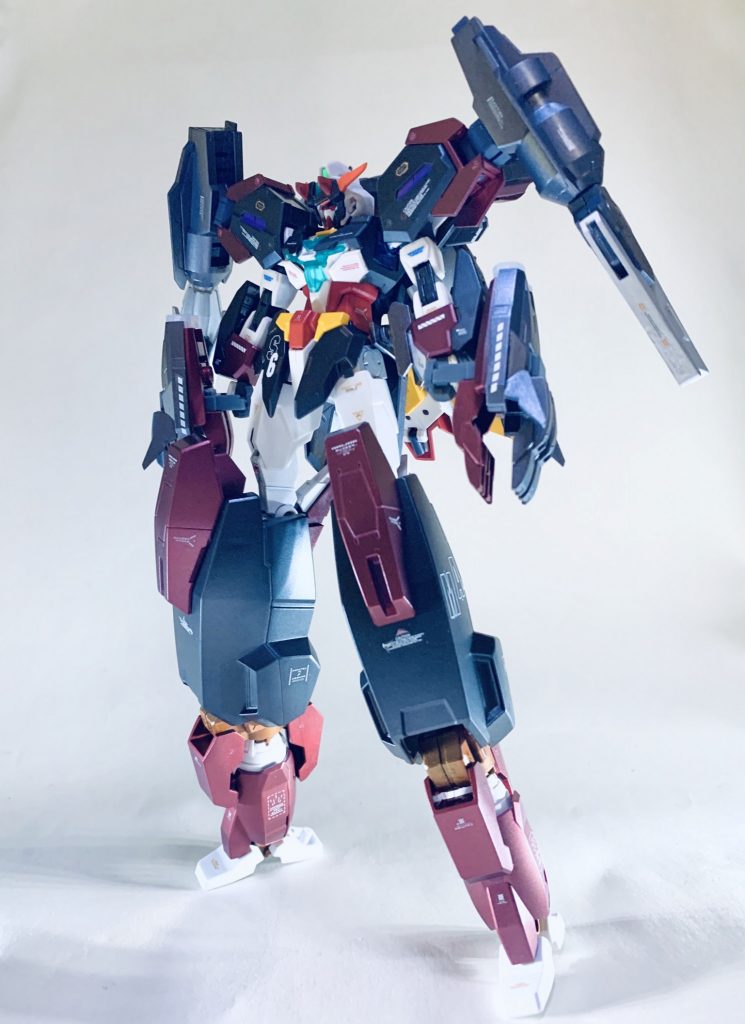 第3形態。
超格闘特化型という感じに。
脚のタンクから粒子を放出させて回し蹴りをするイメージ♪
身長は1/100スケールくらいになるのでかなりデカいですww