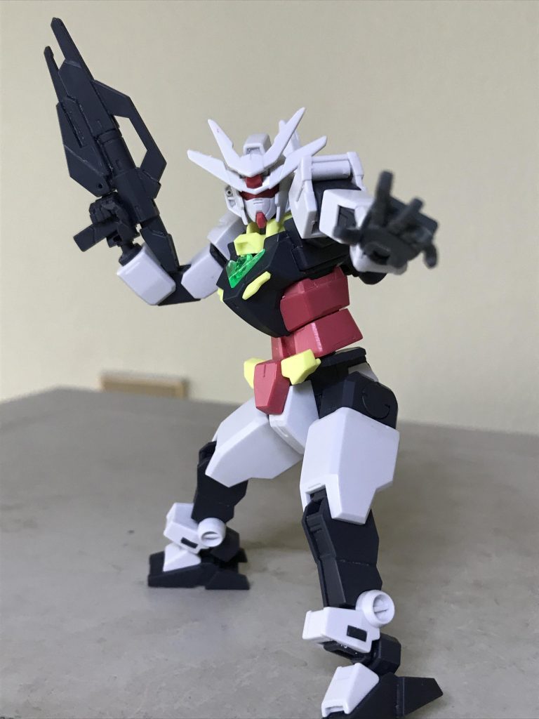 コアガンダム素組み工程 
当初は コアスプレーガン/ビームライフルを
武装させる予定でした。