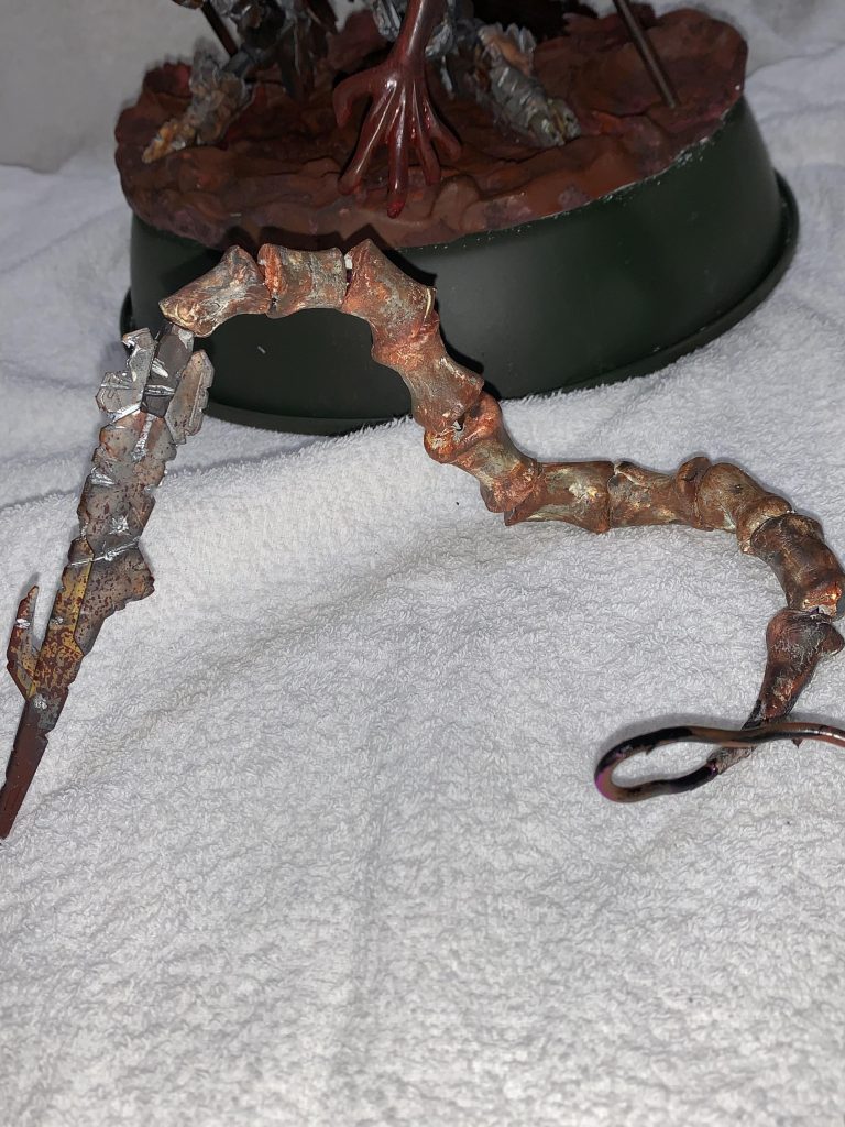 テイルブレードも
こんな変化するでしょ！
コードが切れても自立稼働するでしょ！
そー思って
かっけー！って自画自賛しながら作ってたら

コレよく見たら
卍解した蛇尾丸じゃん！