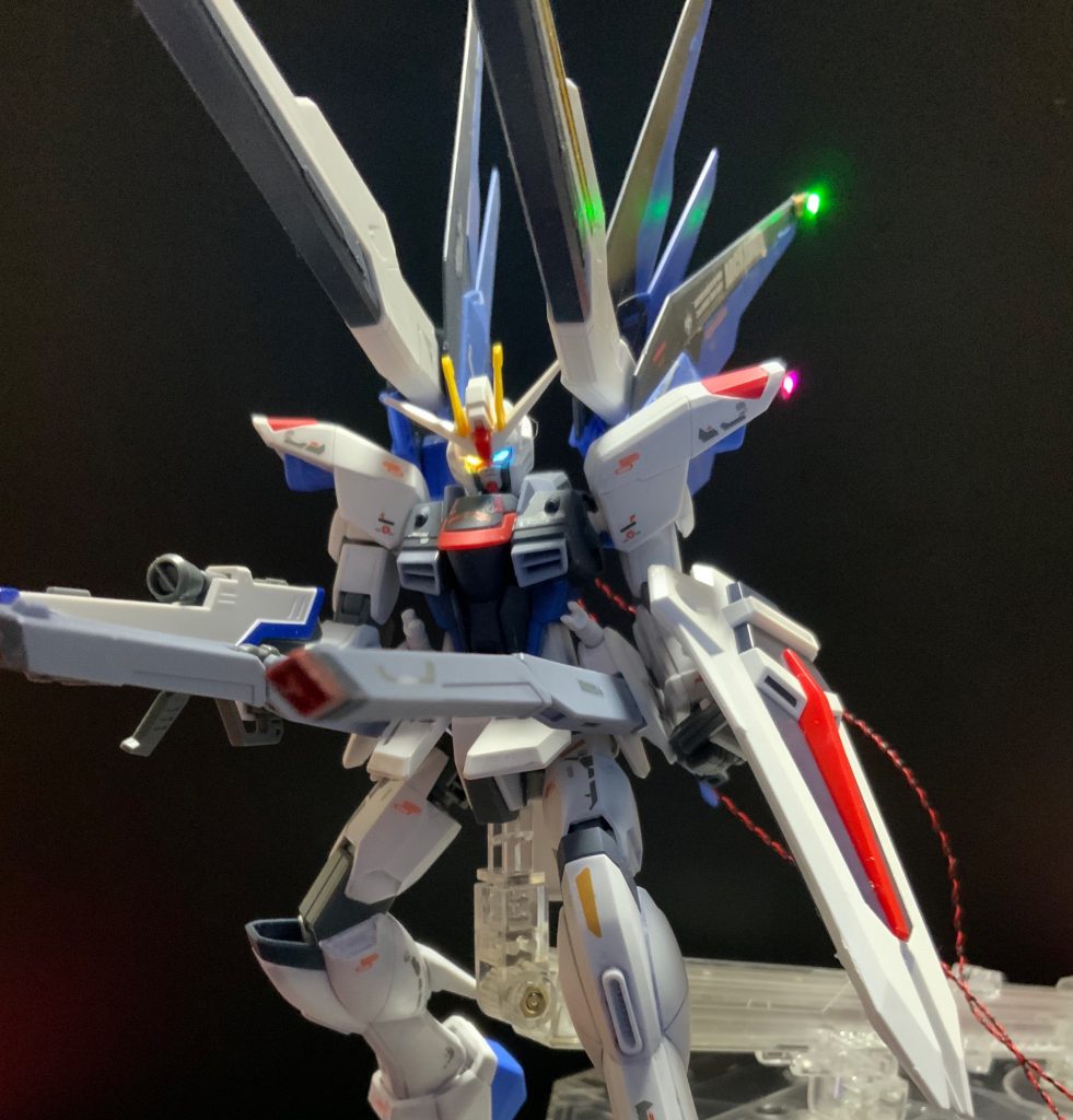 結構、パチ組みでもデカール貼ってつや消し拭けばそれなりになりますねぇ
このキットは合わせ目処理もせずに作れました(o^^o)