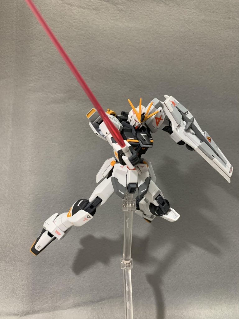 ビームサーベルでポージング