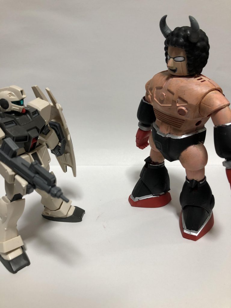 ゾゴックです。通してください。