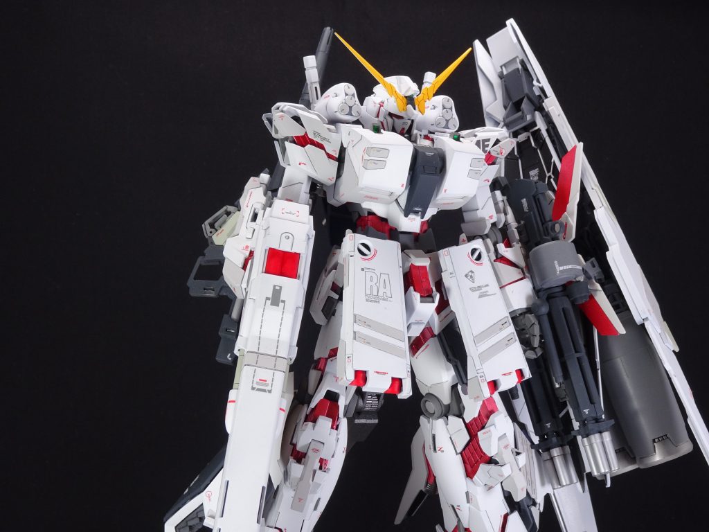 ＜第１形態・PLAN-A・デストロイモード＞
機体重量は増すものの、デストロイモードによる機動性向上が
これをカバー。攻撃力・機動性・防御力のバランスが最も良い。