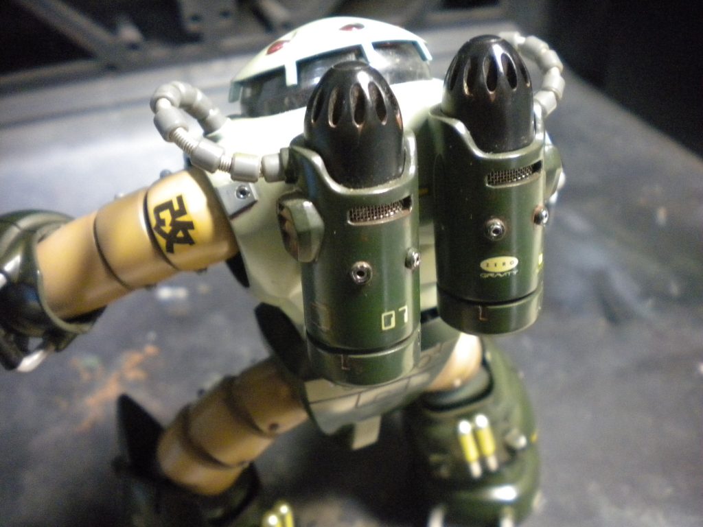 ランドセルは上から水を吸い込み推進する設定です。