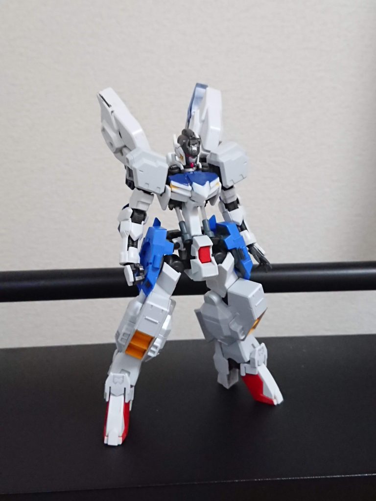 最初はこんなでした。腰のフレームを作ったり脚や肩にヘイズルを使ったりして大幅にスタイルを変えてました。