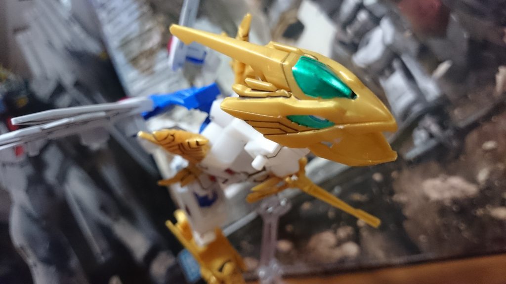 エクスヴァルキランダーの頭部のアンテナが下に伸びてるのが少し気になるっスね