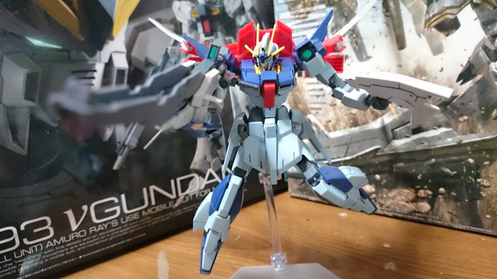 ・拡張ビームライフル
バレルを展開させることでフルバーストモードっス!ただしバレルは白一色なので塗装が必要