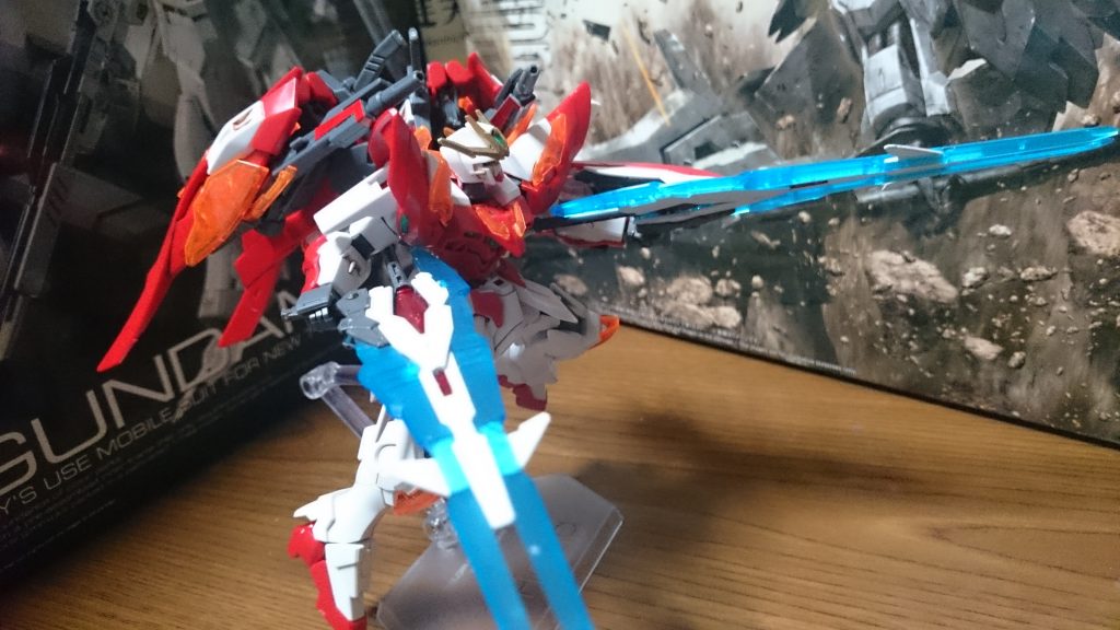 ここからはカレトヴルッフフェーダーを交えて
アンテナはゴールドとメタグリーンで全塗装っス！