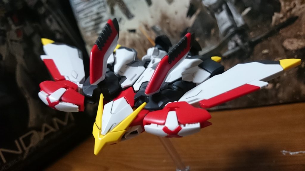 ・バード形態(CSフレーム)

肩のパーツを展開させてバーニングファイアを再現可能っス