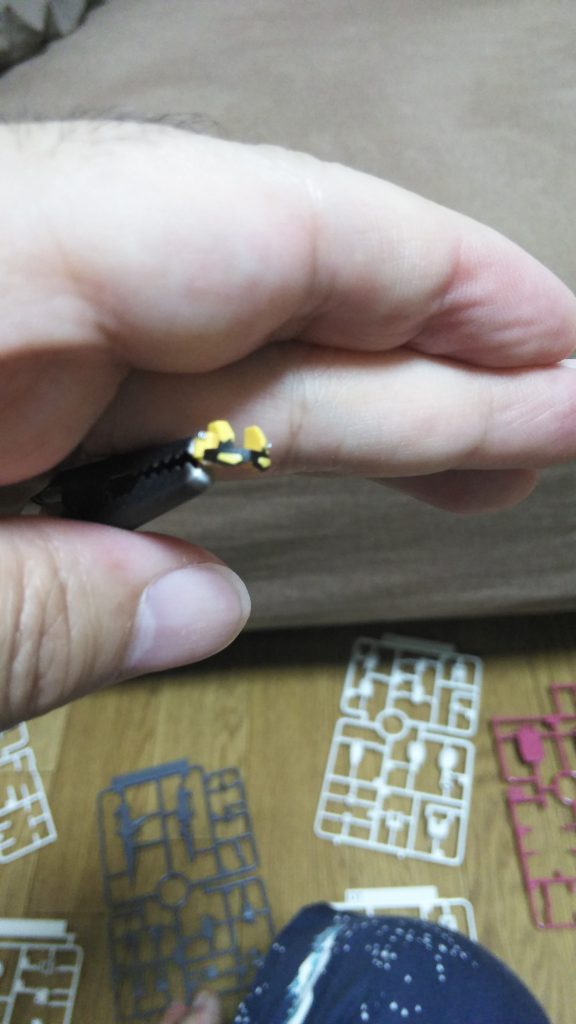 バルカンと目の周りは部分塗装しました。