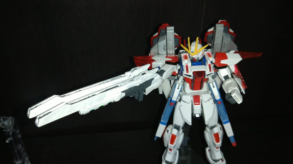 攻撃面での新装備、ツインスターライフルです
連結させる事でツインバ・スターライフルとなり、ディスチャージ無しでも高い火力を発揮します