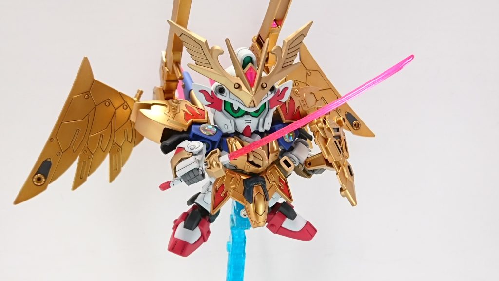 金色の羽衣。
こちらは本体の金と差別化したかったためグラデーションで煌めきを表現して光沢仕上げです。