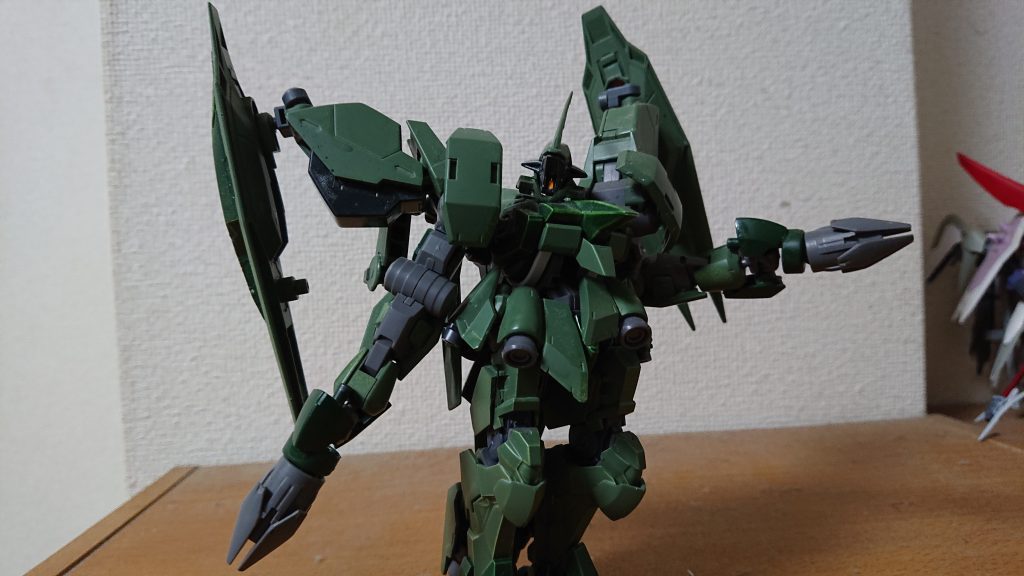 近接戦闘用のドリルクローユニット