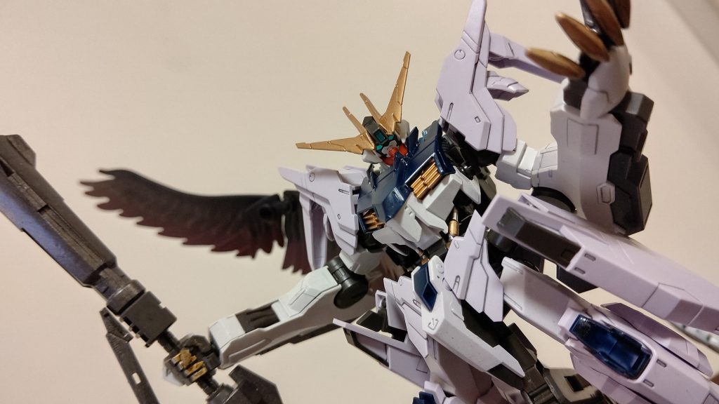 アンテナはマルコシアスのものを切り貼りして作ってあります。