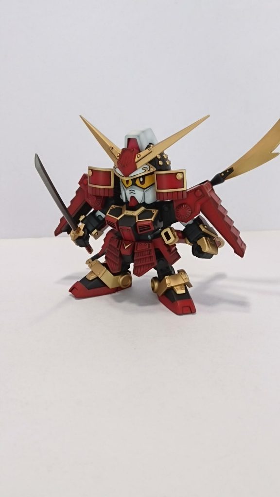 肉抜きを埋め、アンテナをシャープにしたりといった基本工作を行ったのみでほとんどストレートに製作しました。