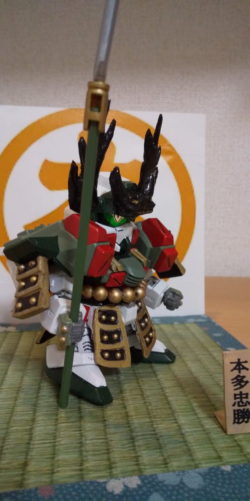 改造は頭部、肩、腰で槍を自作しました