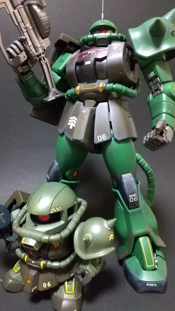 一緒にケースに飾ってるSDと。単品で投稿する程のものではないのでどさくさ紛れにw
ご観覧頂きありがとうございました🐥