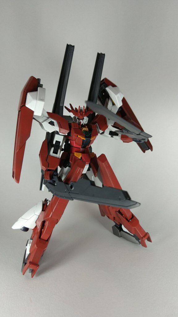 単機による戦闘を重視し、遠近いかなる距離にも対応可能