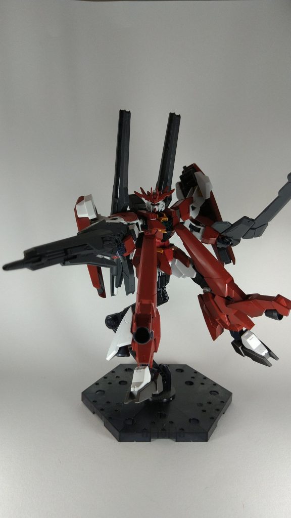 脚部前部にもブースターを装備しているため加速からの急停止も可能