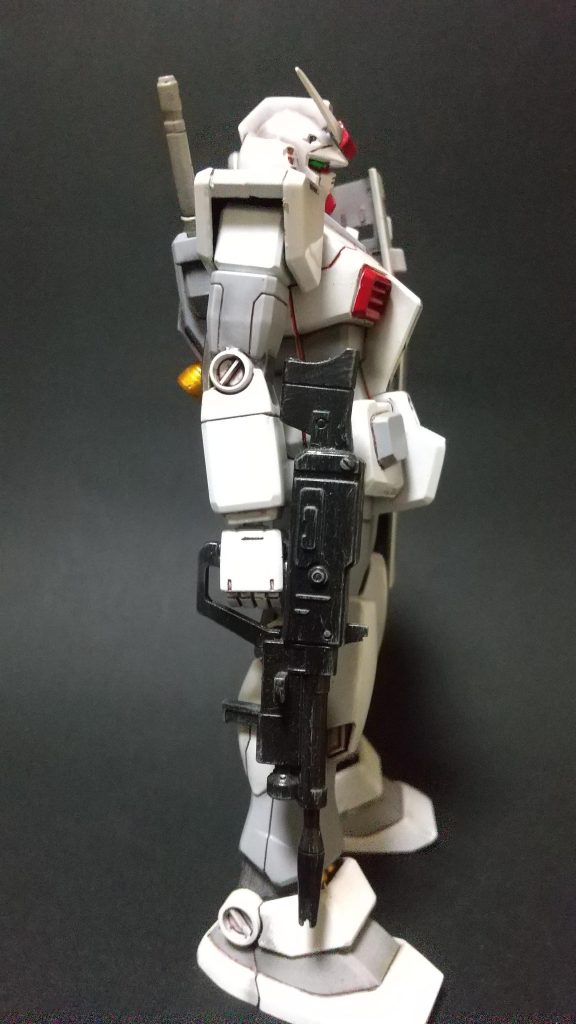 ライフルはジャンクの組み合わせ。
初期型とか試作品のイメージでごてごてにしてみましたよ