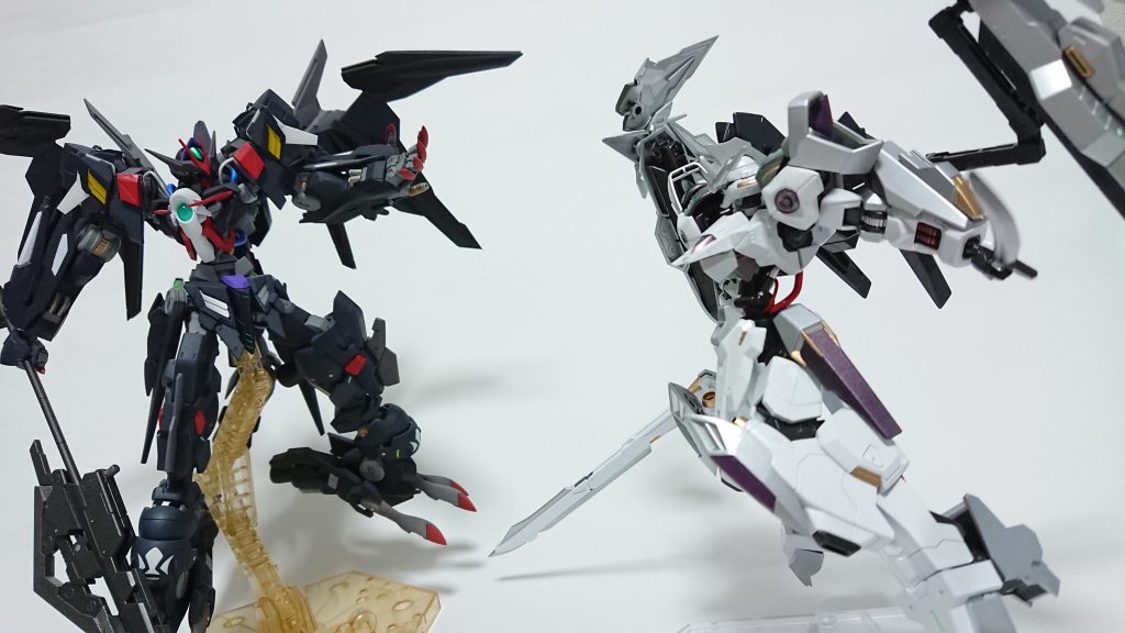 鉄血コンに参加したガンダムアラストルとツーショット✌️