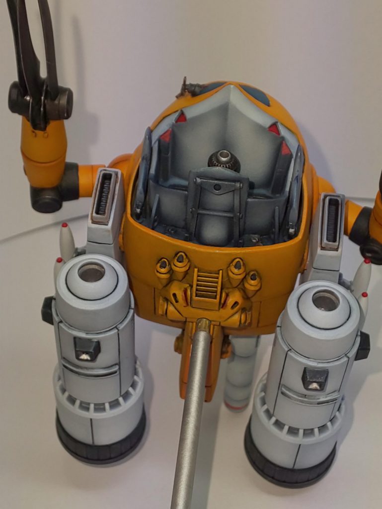 裏側にも御注目ですよ！

なんと今や貴重なMGザクフンドシを贅沢にひとつまるごと使用しました！

職人が手仕事で研磨したS(ｼｬｱ)カラットのザクフンドシ。
まるでフィッシュテールのようにも見えるこの部分だけでも、パーティー会場等で周囲の注目を浴びることでしょう！