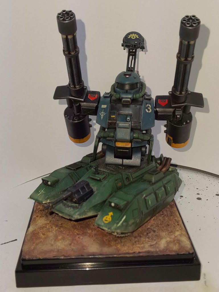 戦争も後半になると各戦線での装甲戦力の不足から、様々に武装され駆り出されたザクタンクの中のひとつ。