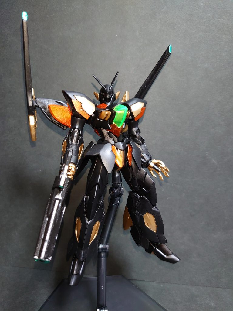 HG GUNDAMAGE クロノスでした。
今でもなおキット化を待ち望んでいる機体であり、いまだに全敵機体の中で一番好きな機体です。
放送当時の未熟な頃に挑戦したが故に、修復は困難を極めましたが、今の自分の技術で出来ることは全て尽くせたと思います。
最後まで閲覧ありがとうございました。