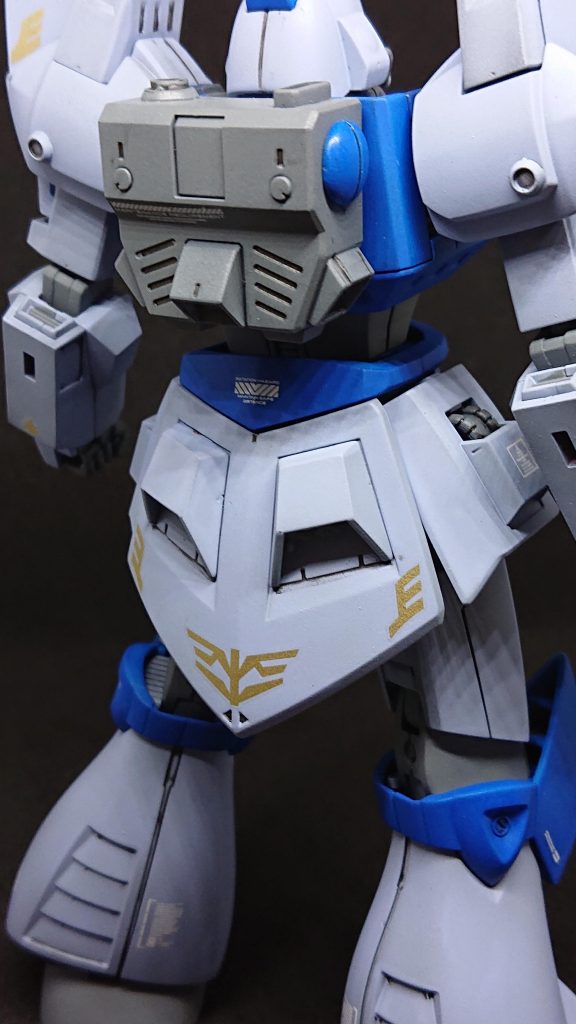 ガンダムデカールDXよりエングレービングっぽく