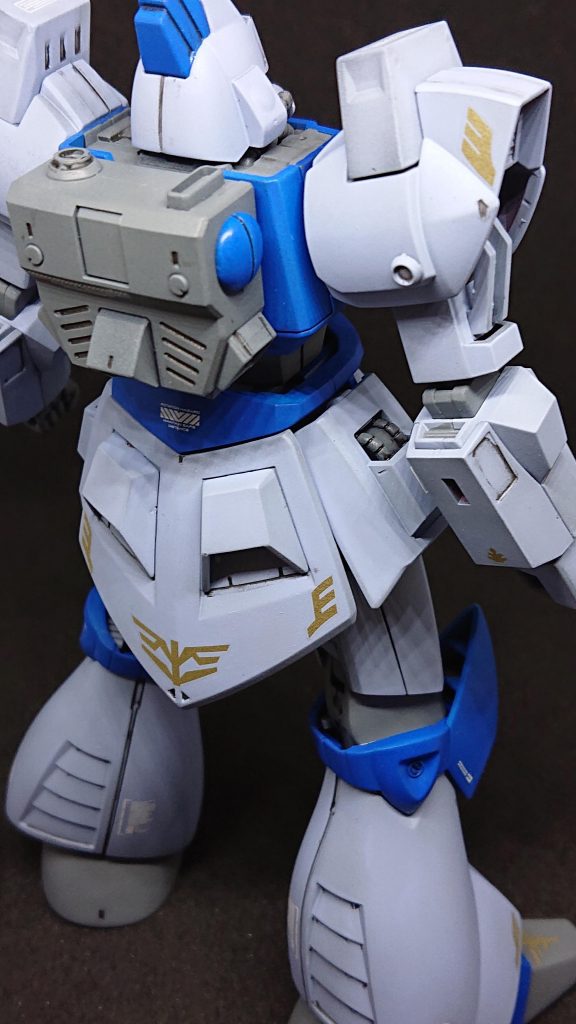 バックパックには市販パーツを追加しました。