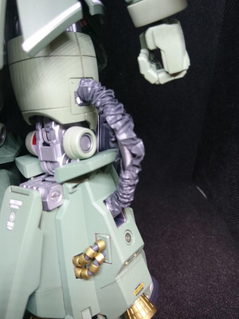 穴開いてます（笑