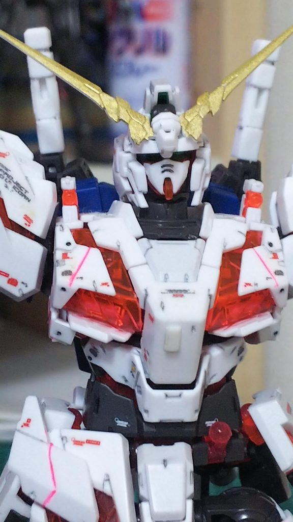 けっこうパーツがポロリしますね