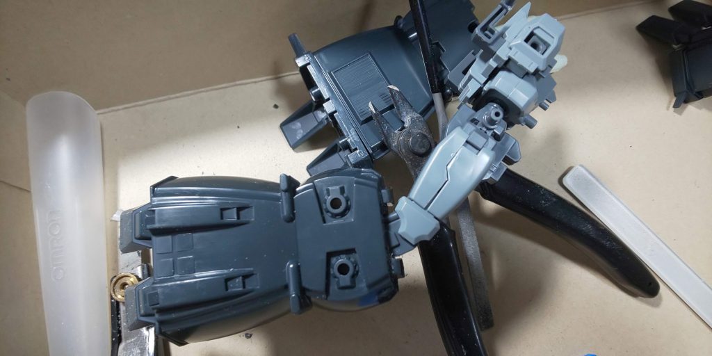 肩上のブースターは、安直にバックパックに接続（無改造でついた（但し、ここから地獄がｗ