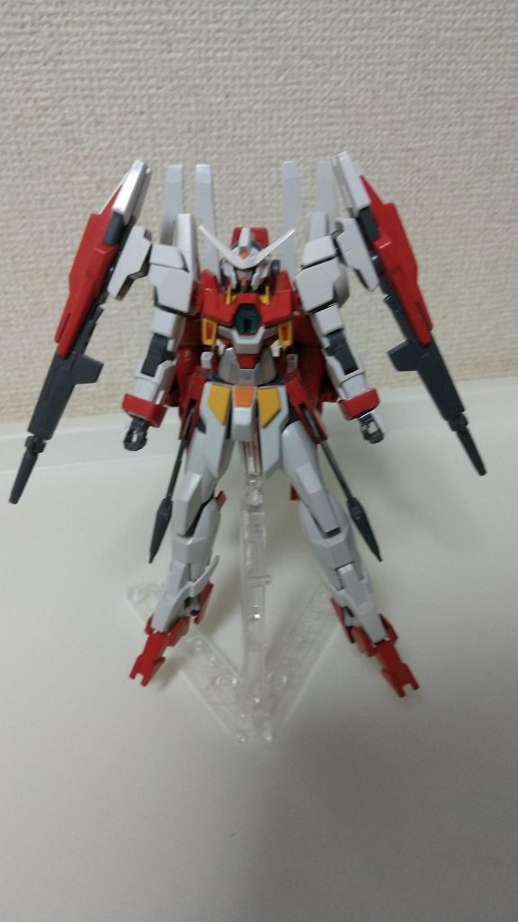 【カドラバレット・モビルスーツ形態】
通常のダブルバレットにスラスター一体型のシグマスキャノンを、腰にビームバルカンを追加している。
火力の向上を目的としている。
パイロットになるアセムはXラウンダーではないため、ファンネルの類は装備されていない。