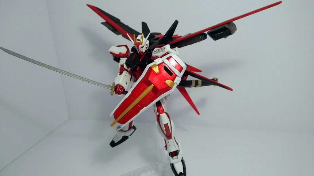 ガーベラストートではありませんが、やはり刀を持たせないとですね！