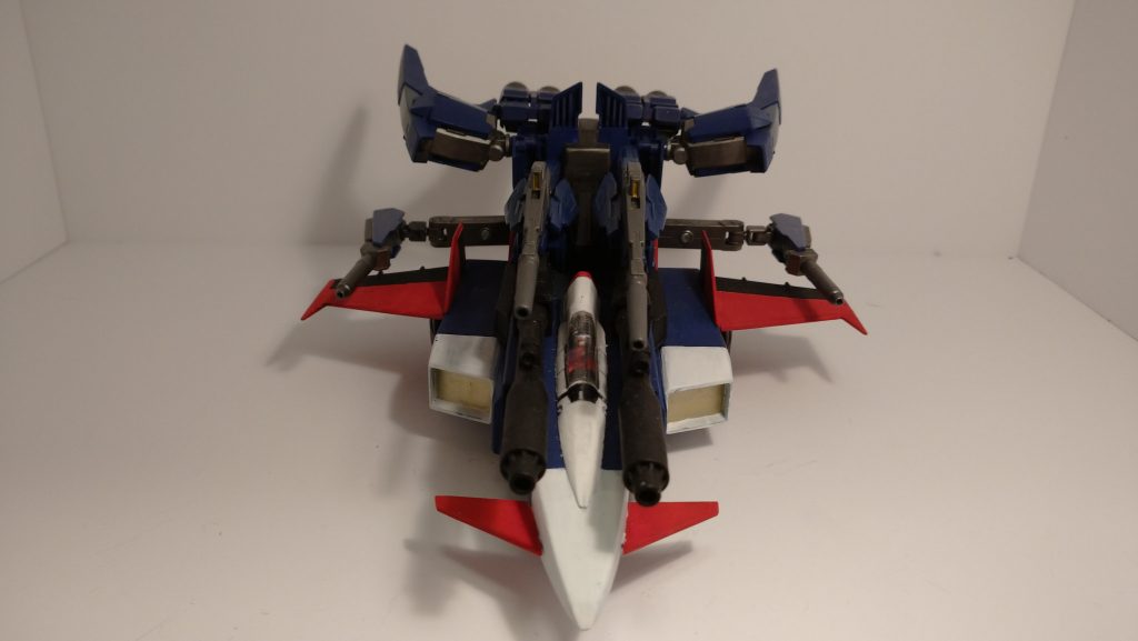 ビームキャノンの上にビームライフルも装着できるようにビルドブースターMark-Ⅱのマウントを付けてます。