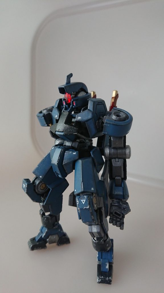 変態おじさんモード2
腕が長くなったぶん、変態ポーズが似合います。モビルスーツよりエヴァ寄りなイメージ