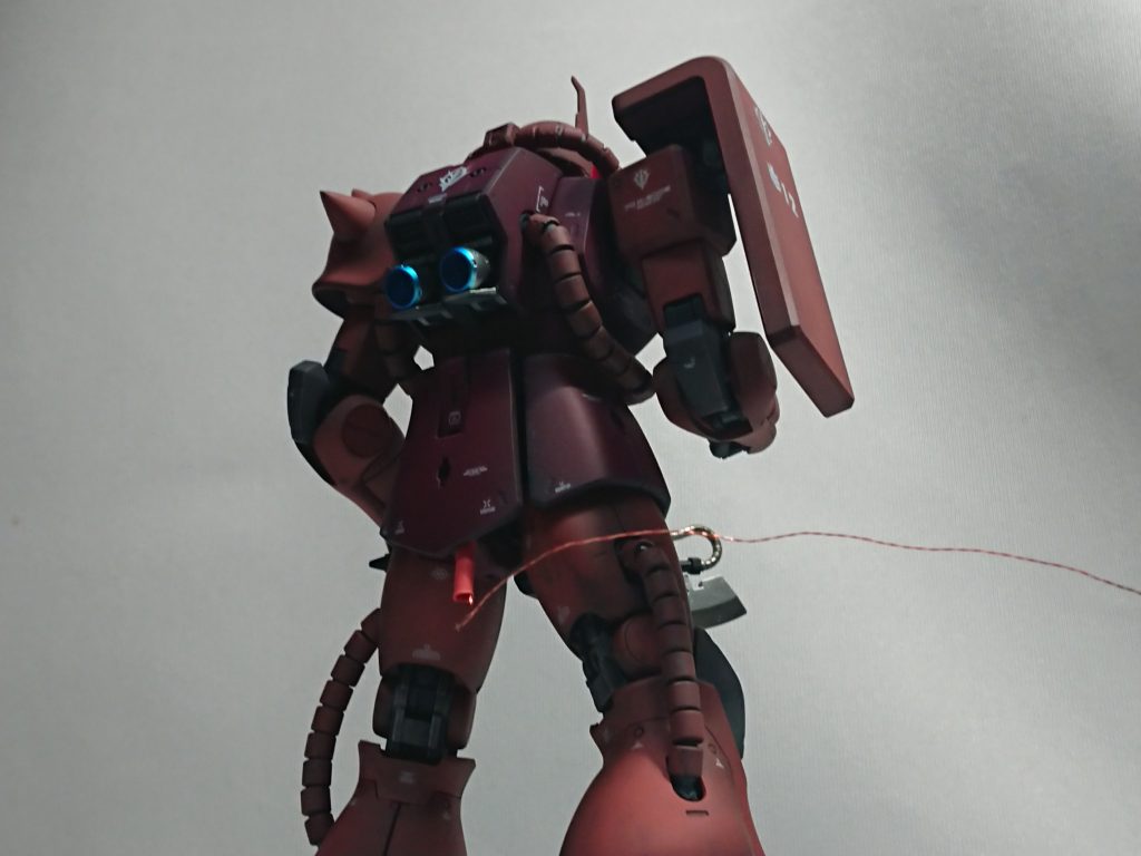 電飾接続コネクタはスカートの中に隠れるようにしました