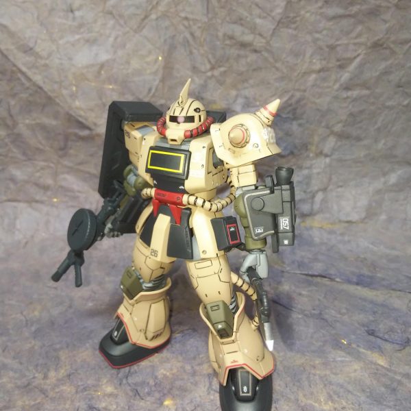 1/144HGデザートザク