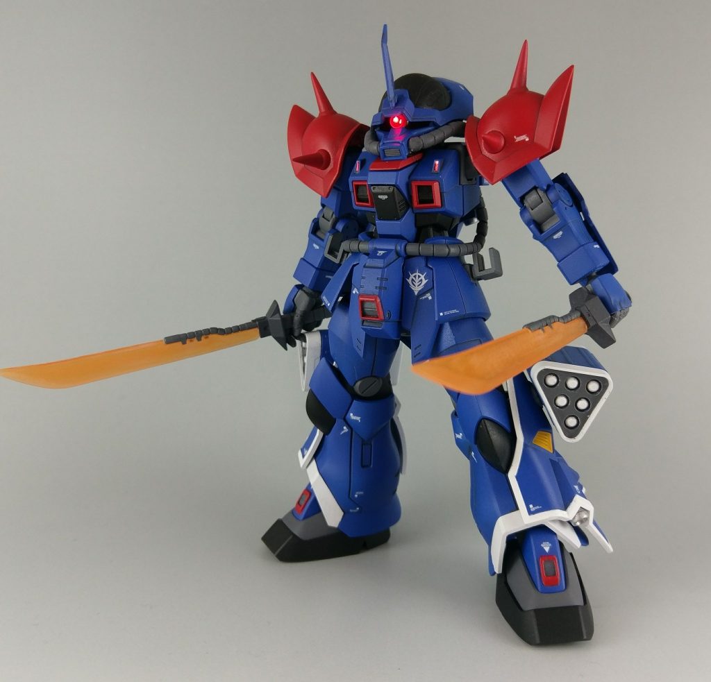 キットの出来が非常に良いので頭のすげ替えとミライトによる電飾いがいはキットのままです。