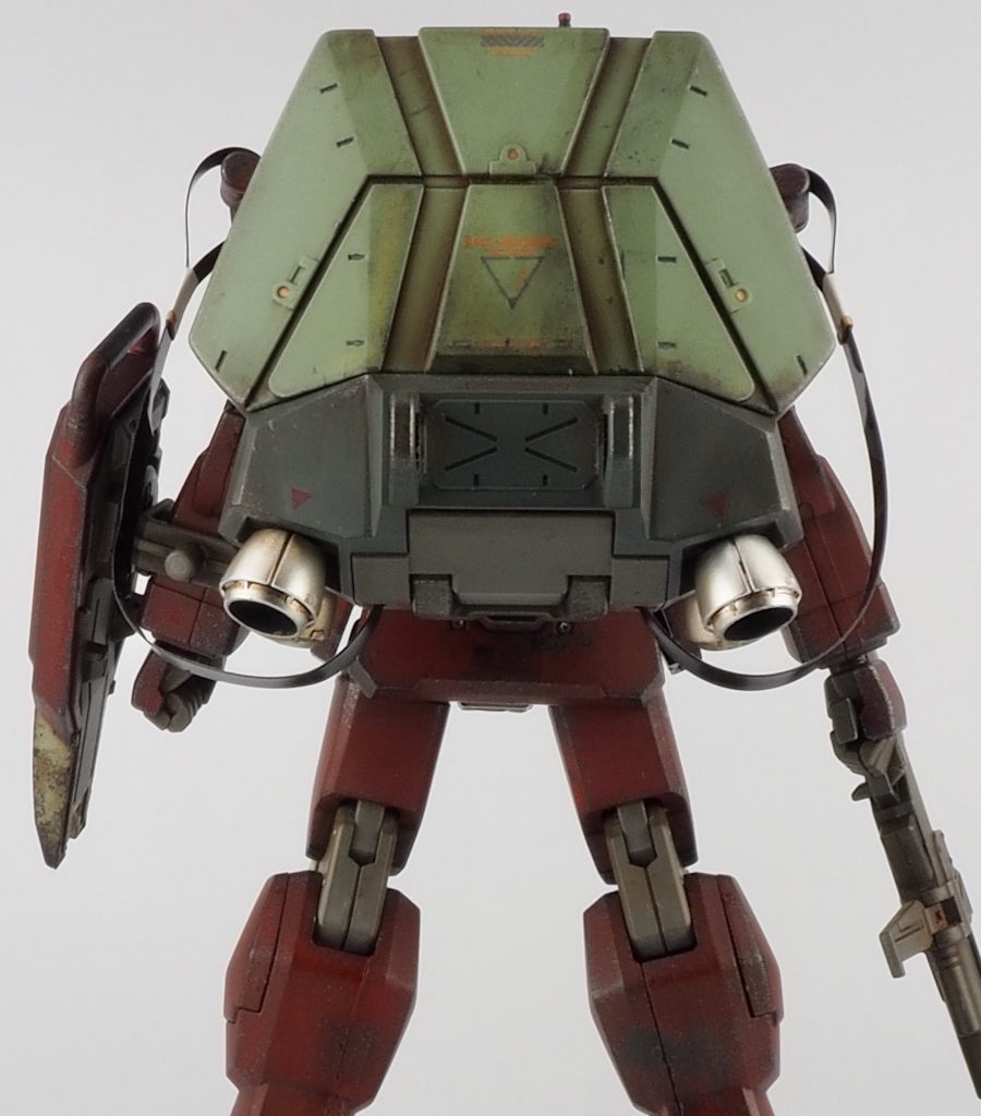 パラシュートパック、バーニアはガンダムマーカーエアブラシシステムで塗装