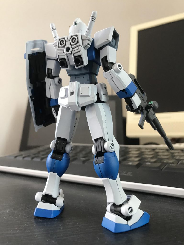 アレックスと同じく、バックパックも白で塗装。新鮮な感じ。