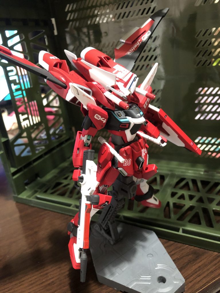 ＊スパロボのノリでください。

先の戦争でロンドベル隊に参加した
ザフト軍所属ラクス親衛隊
〝ロイヤルガード〟
キサラギ.マイ少尉の機体である
ラクス.クラインの命により
ロンドベル治安維持遊撃部隊に出向している。

というややこしい妄想であります💦