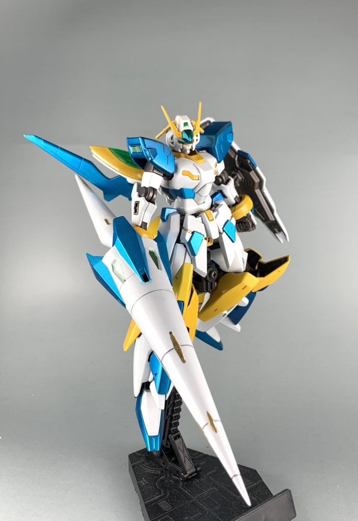 コンテスト用に考えたガンダムです。
仮面ライダーバルキリーを参考にしました。