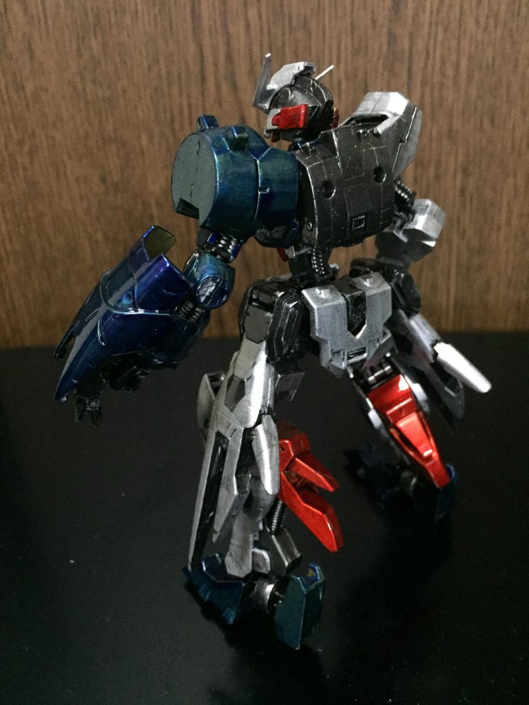 何がカッコいいって、１つも改造してないのにミキシングしたかの様な左右非対称なフランケン的ルックスがグッド！！