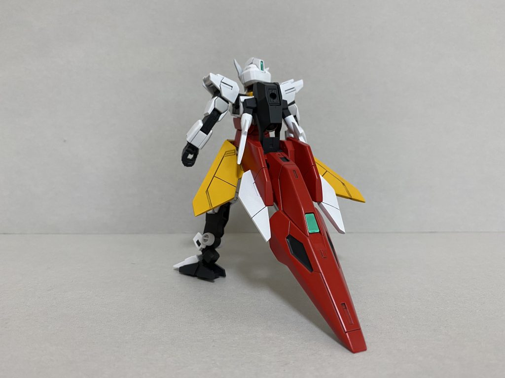 シールドは大きいので立つと地面につきます
塗り分けを増やしてみました